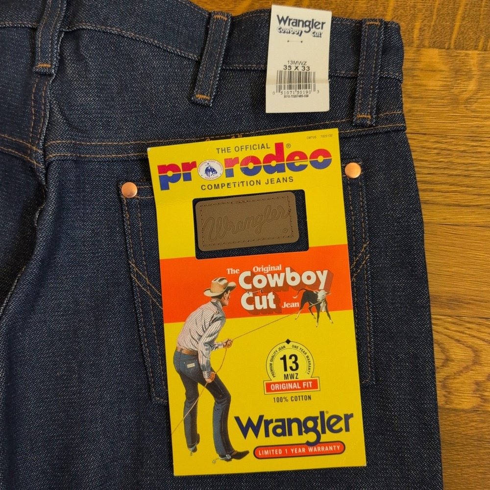 Wrangler 13MWZ Jeans 33x33 Cowboy Cut Rigid Indigo Denim Western Workwear NWT - Picture 1 of 9